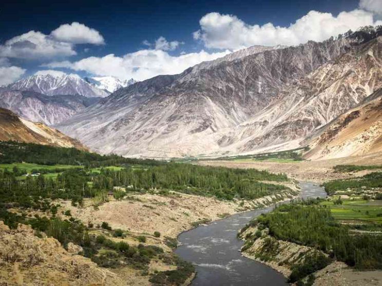 Lungo il corridoio del Wakhan, spartiacque fra più mondi