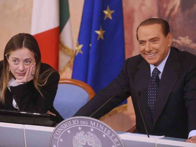 Meloni modello Berlusconi: cosa non è cambiato
