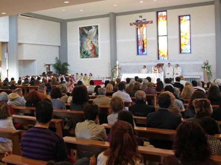 Sinfonia di Parola, arte e canto. E la liturgia si trasforma in vita