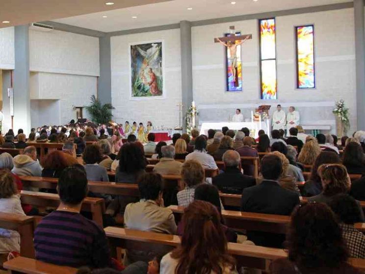 Sinfonia di Parola, arte e canto. E la liturgia si trasforma in vita