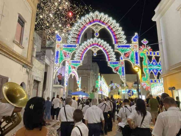 Leuca, se una comunità rinasce con lo stupore della gentilezza