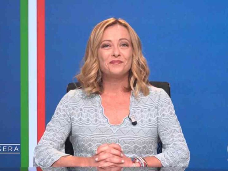 Meloni: centrodestra compattissimo. Priorità pensioni minime
