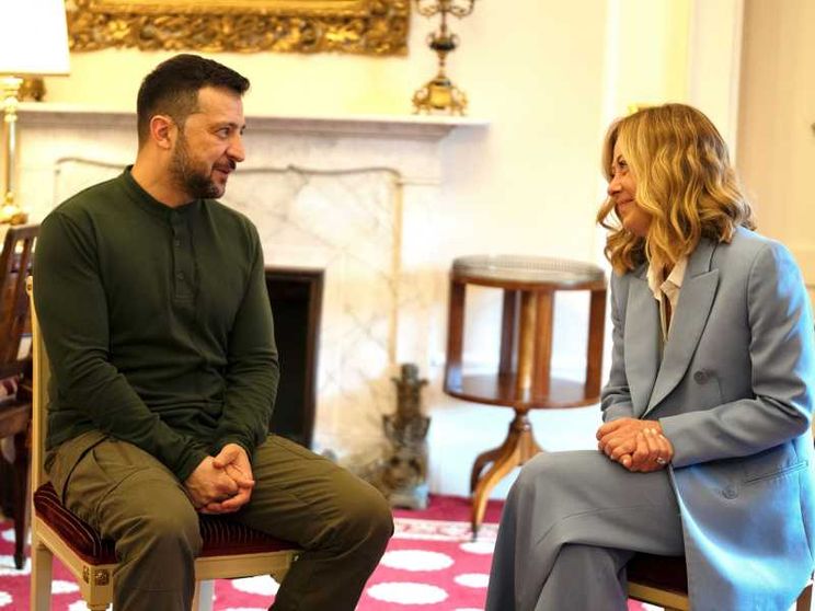Meloni faccia a faccia con Zelensky: non abbandoneremo Kiev
