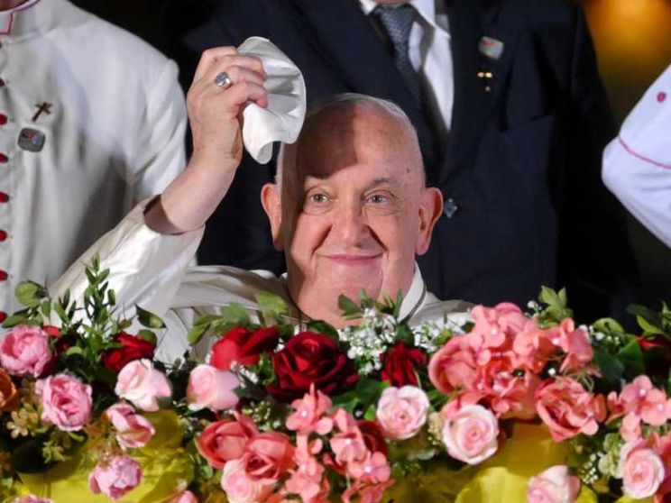 Il Papa alla Chiesa di Papua: «Curate emarginati e periferie»
