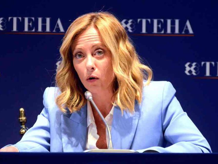 Meloni: «Il governo non è più debole, avanti fino a fine legislatura»