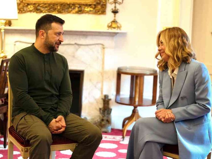 Meloni faccia a faccia con Zelensky: non abbandoneremo Kiev