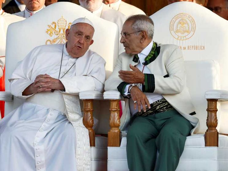 Il Papa: «Bene la riconciliazione con l'Indonesia, ora lotta alla povertà»