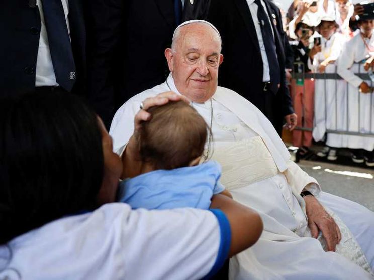 Il Papa: «Diffondete il profumo del Vangelo, a partire dai poveri»