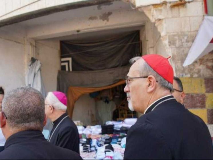 Jenin, Pizzaballa abbraccia i cristiani. «La disperazione non è un’opzione»