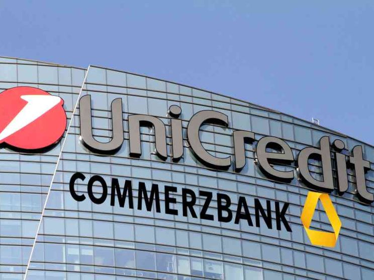 Unicredit compra il 9% di Commerzbank e punta alla fusione