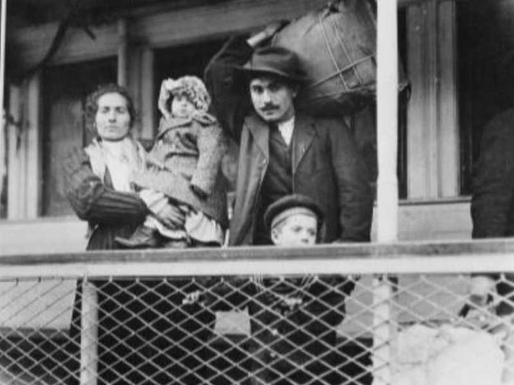 Gli italiani emigrati negli Stati Uniti: dal disprezzo al successo