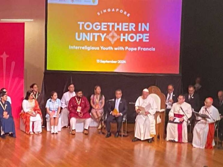 Il Papa ai giovani: Dio è per tutti, il dialogo si costruisce nel rispetto