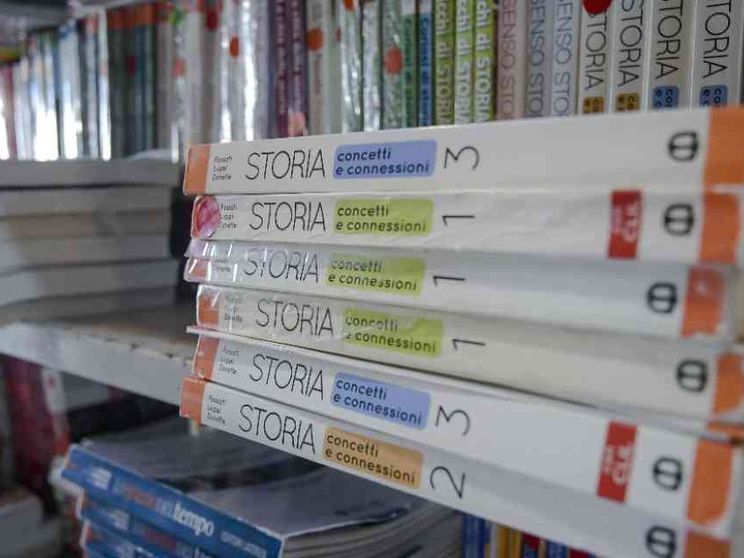 Troppe guerre e dittature, così può cambiare l'insegnamento della Storia