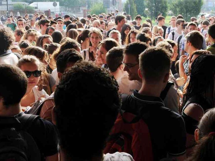 Salvate i giovani dallo stress del registro elettronico