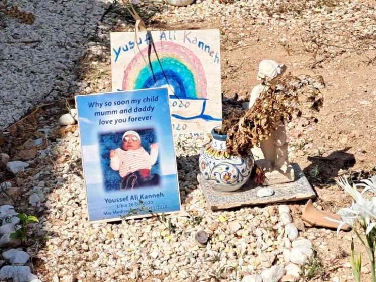 Il cimitero di Lampedusa che ospita gli invisibili