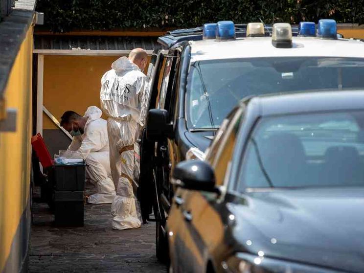 I due neonati morti, i punti da chiarire. Il vescovo: l'ora della responsabilità