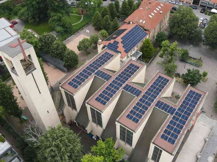 È nata «SOLEdarietà», la comunità energetica che aiuta i poveri