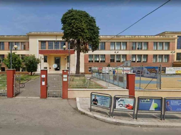 Classi di soli alunni stranieri, il caso della scuola ghetto di Fondi