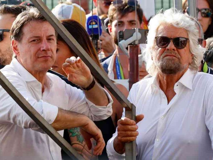 Ecco le tappe (e le possibili conseguenze) della guerra infinita Grillo-Conte