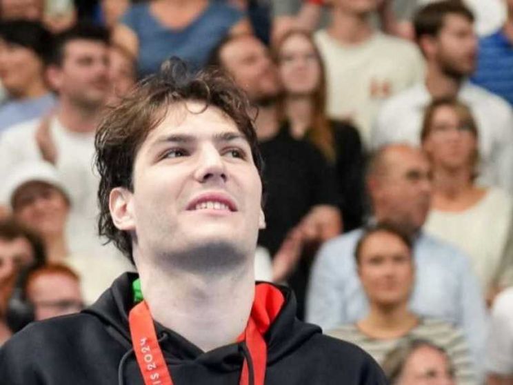 Il campione paralimpico Fantin: «Il nuoto cura tutte le ferite»