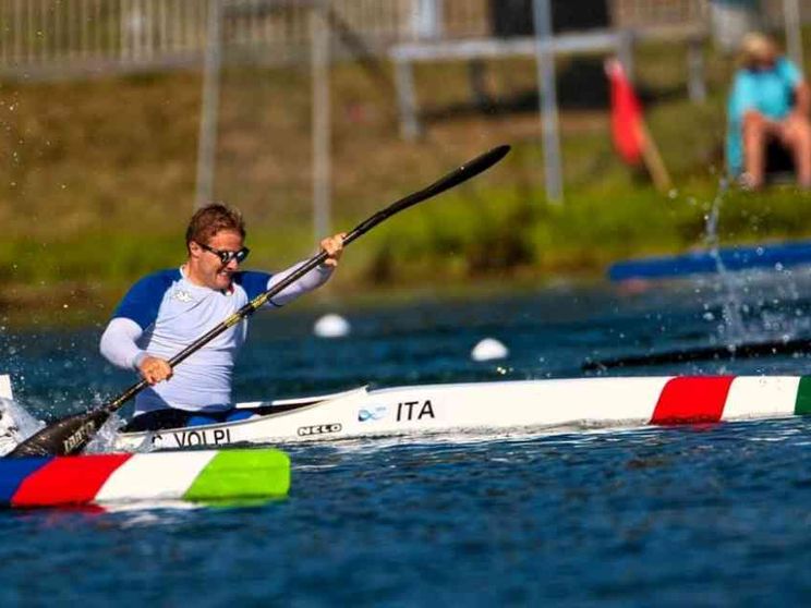 Nessuno può fermare Christian (e la sua paracanoa)