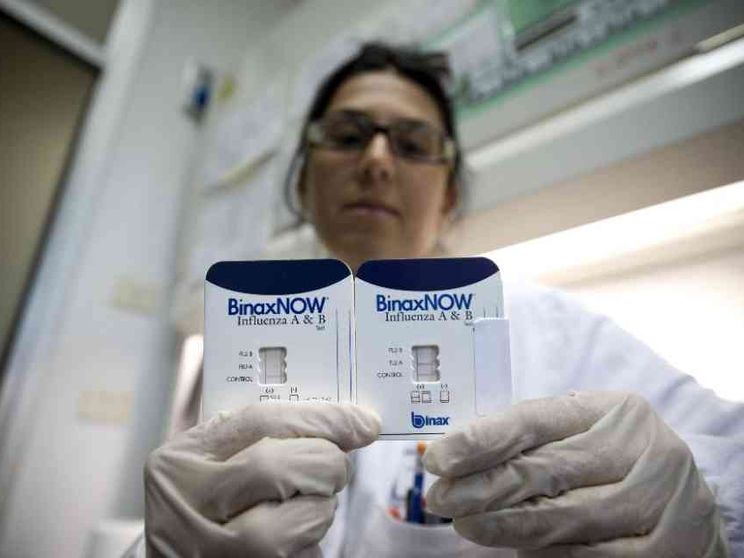 Influenza e Covid, ci aspettano mesi difficili: ecco chi deve vaccinarsi