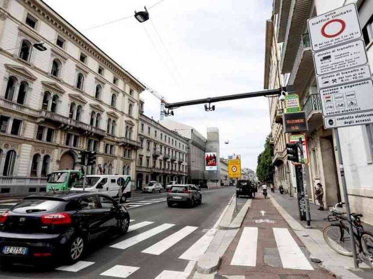 Dal 1 ottobre scattano i nuovi divieti per Area C e Area B: cosa cambia