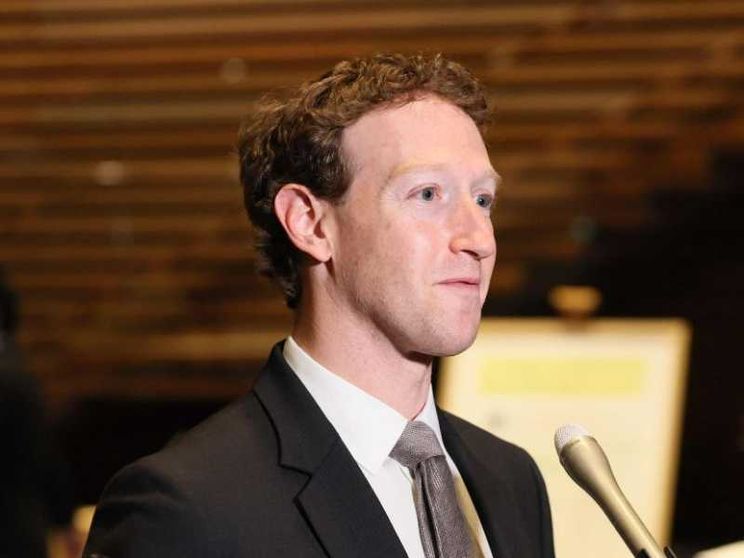 Zuckerberg supera Bezos e diventa il secondo Paperone