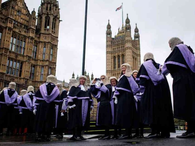 Suicidio assistito per i malati terminali, l’Inghilterra ci riprova