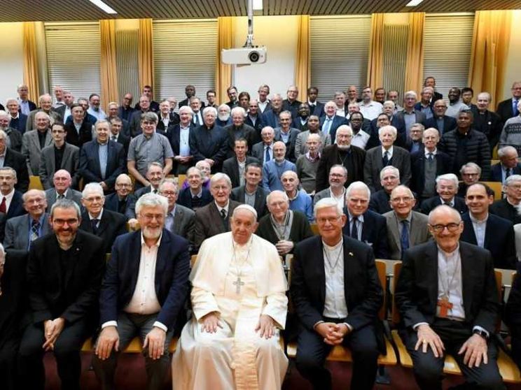 Francesco: le donne in Vaticano chiamate a ruoli di maggiore responsabilità