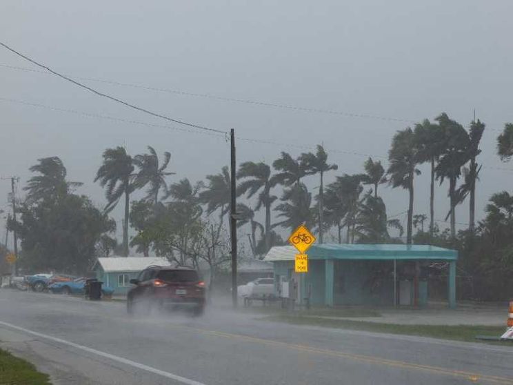 L’uragano Milton fa tremare l’America: «Fuggite, può avere effetti disastrosi»