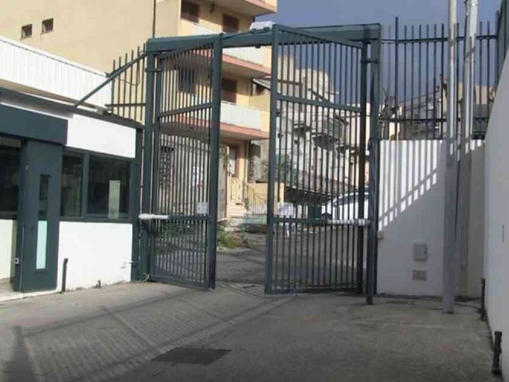 Ancora un suicidio dietro le sbarre, l'emergenza carceri non ha fine