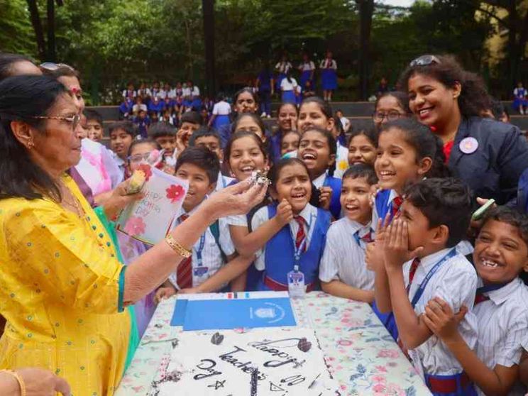 Niente frutta e latte diluito: le mense scolastiche sono sempre più povere