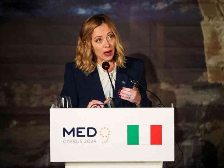 Tagli e accise, già oggi l'ok. Banche, si tratta a oltranza sul contributo