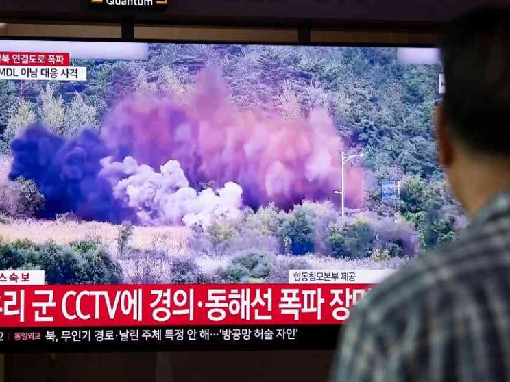 Ora Kim fa saltare le strade che collegano il Paese al Sud