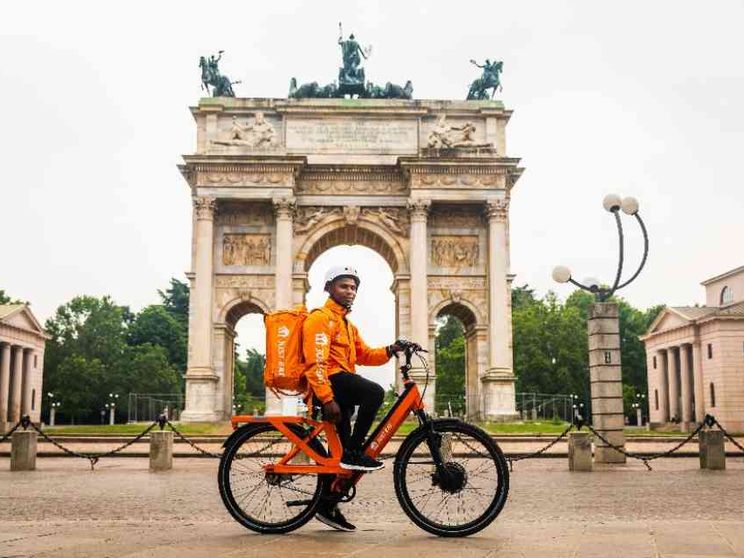 Una giornata in sella con il rider Loki: «Tempo batte prezzo»