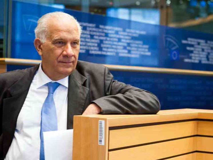 “È un bambino!”: il punto di incontro sulla vita nascente secondo Carlo Casini