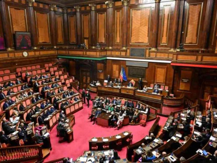 Utero in affitto reato universale. Verso il voto definitivo al Senato