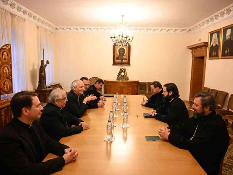 La Santa Sede: «Con la collaborazione umanitaria aperte vie di pace»