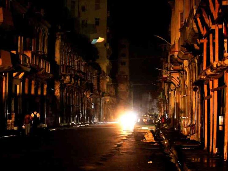 Maxi blackout a Cuba, 10 milioni senza elettricità con 30 gradi