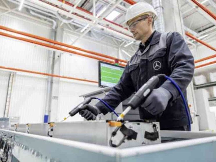 Riciclaggio delle batterie: ecco perchè Mercedes è davanti a tutti