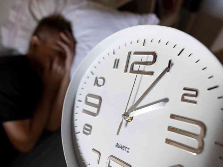 Lancette indietro, torna l'ora solare. Ma perché la cambiamo?