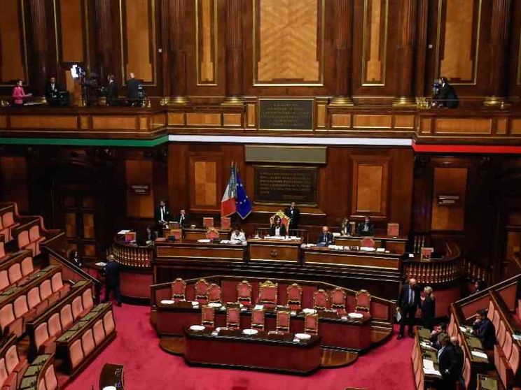 «Una legge sul fine vita? Purché resti bene indisponibile»