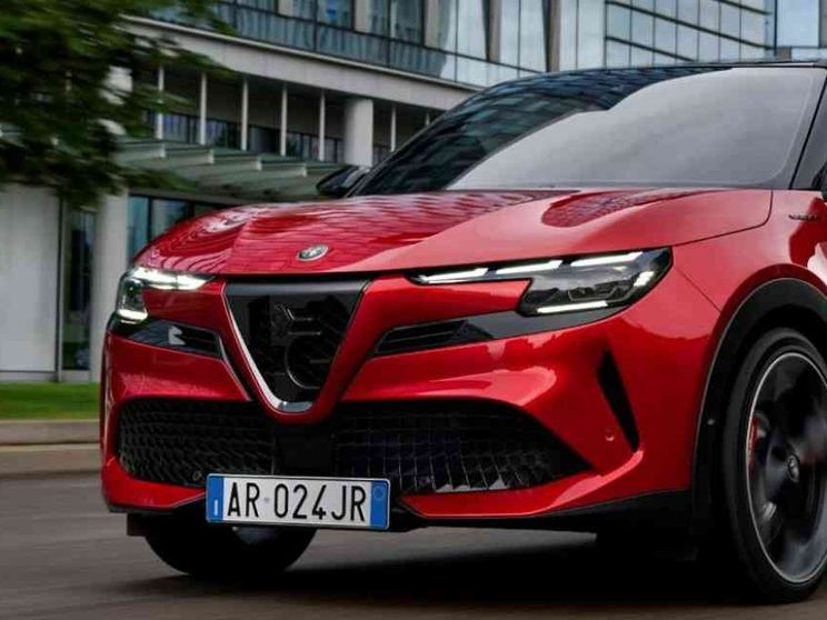 Arriva Alfa Romeo Junior ibrida: ecco prezzi e promozioni