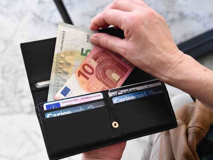 Educazione finanziaria: italiani rimandati, donne e giovani in difficoltà