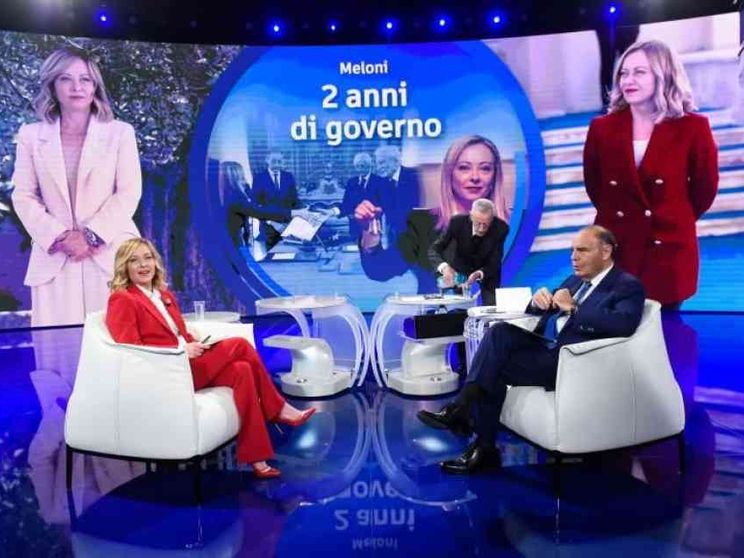 Meloni: «Propaganda dai giudici di Bologna. Dossier, implacabili su infedeli»