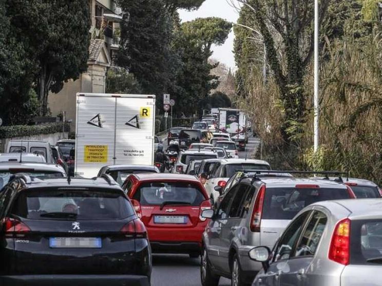 Roma, stop dal 1 novembre ai veicoli più inquinanti in Fascia Verde