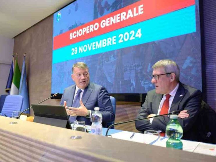 Cgil e Uil allo sciopero generale contro la manovra, ma è lite con la Cisl