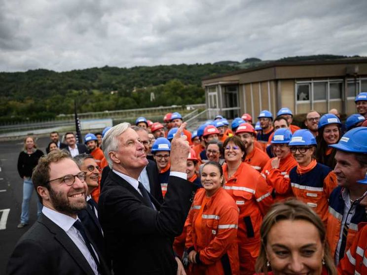 La Francia pensa all'adieu alle 35 ore: «Non possiamo lavorare così poco»