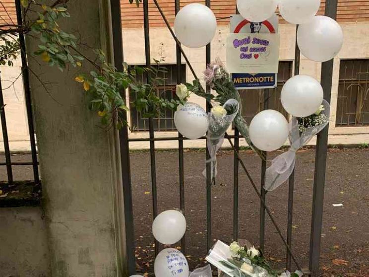 Piacenza piange la piccola Aurora. Il vescovo: «Adulti, crescete»